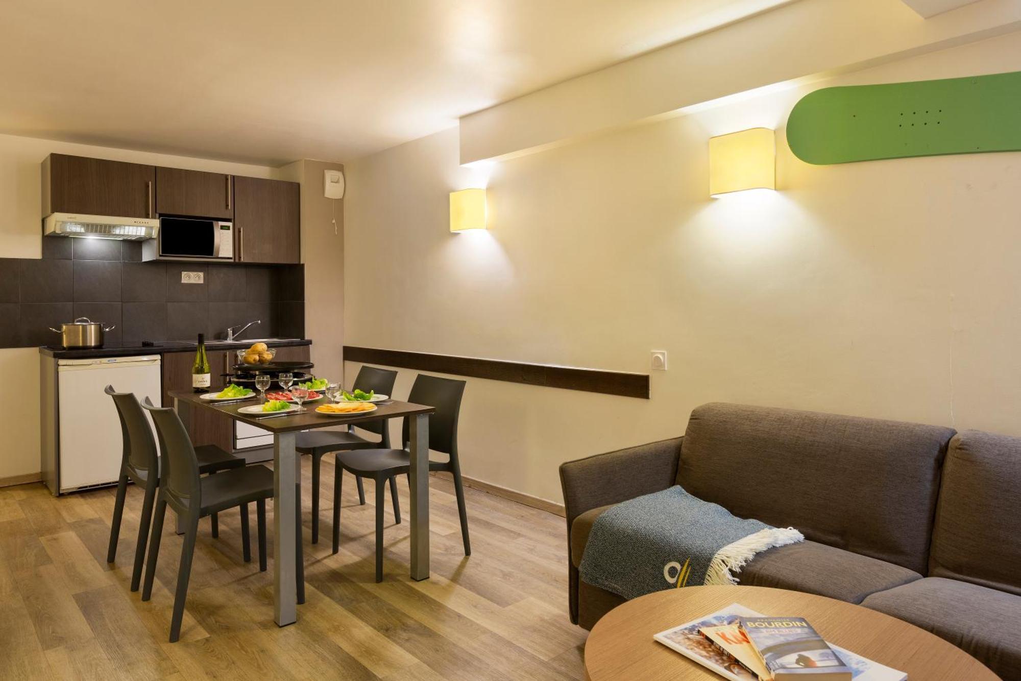 Sowell Residences Pierre Blanche Saint-Martin-de-Belleville Bagian luar foto